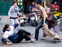 1001 hành vi quái dị của những kẻ ngáo đá 