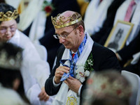 Kì lạ nghi lễ tôn thờ súng đạn tổ chức ở nhà thờ của Mỹ