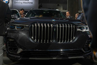 [ẢNH] BMW X7 đẹp long lanh trong lần đầu xuất hiện trước công chúng