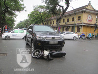 Hình ảnh vụ tai nạn giao thông ở ngã tư trung tâm Thủ đô khiến nhiều người suy nghĩ