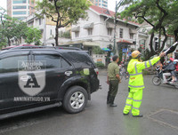 Hình ảnh vụ tai nạn giao thông ở ngã tư trung tâm Thủ đô khiến nhiều người suy nghĩ