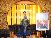 Nữ hoàng doanh nhân Kim Chi gợi cảm trong tiệc mừng tuổi mới