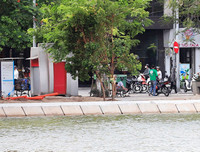 Đá hoa cương thay đổi diện mạo vỉa hè hồ Gươm