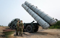 [ẢNH] Ukraine bất ngờ khai hỏa S-300 dữ dội sát bán đảo Crimea