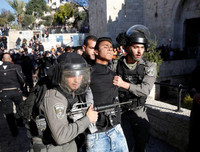 Biểu tình nổ ra khắp nơi để phản đối quyết định của Mỹ về Jerusalem