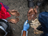 [ẢNH] Những hình ảnh ít người biết về cách ly xã hội tại Nam Phi giữa dịch Covid-19