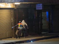 [ẢNH] Những hình ảnh ít người biết về cách ly xã hội tại Nam Phi giữa dịch Covid-19