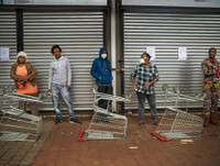 [ẢNH] Những hình ảnh ít người biết về cách ly xã hội tại Nam Phi giữa dịch Covid-19