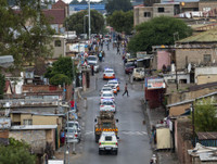 [ẢNH] Những hình ảnh ít người biết về cách ly xã hội tại Nam Phi giữa dịch Covid-19