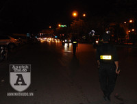 [ẢNH] Cảnh sát 141 xử lý nghiêm các trường hợp vi phạm trong 'đêm Halloween'