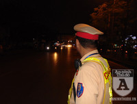 [ẢNH] Cảnh sát 141 xử lý nghiêm các trường hợp vi phạm trong 'đêm Halloween'