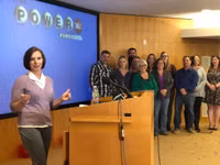 [ẢNH] Mẹ đơn thân trúng giải độc đắc gần 700 triệu USD