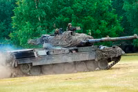 Xe tăng Leopard 2 cực mạnh được bán với giá chỉ... 500.000 USD