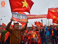 Biển người chào đón những người hùng U23 Việt Nam ở Hà Nội