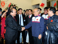 Biển người chào đón những người hùng U23 Việt Nam ở Hà Nội