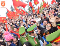 Biển người chào đón những người hùng U23 Việt Nam ở Hà Nội