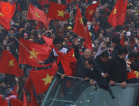 Biển người chào đón những người hùng U23 Việt Nam ở Hà Nội