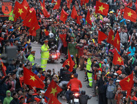 Biển người chào đón những người hùng U23 Việt Nam ở Hà Nội