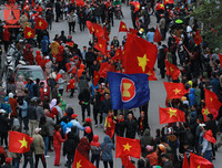 Biển người chào đón những người hùng U23 Việt Nam ở Hà Nội