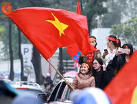 Biển người chào đón những người hùng U23 Việt Nam ở Hà Nội