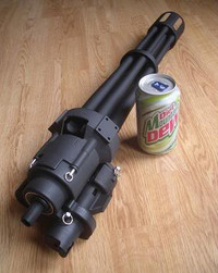 [ẢNH] Kinh ngạc trước khẩu súng máy nòng xoay nhỏ gọn nhất thế giới