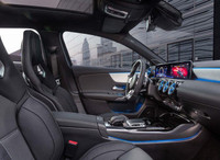 [ẢNH] Mercedes-AMG A35 sedan: Nhỏ gọn nhưng vẫn đẳng cấp