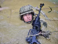 Những hình ảnh ấn tượng nhất về Hải quân Mỹ trong năm 2017