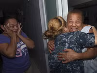 Những hình ảnh ấn tượng nhất về Hải quân Mỹ trong năm 2017