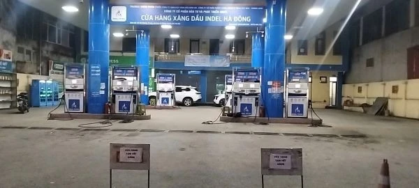 Hà Nội: Chủ cây xăng tại Hà Đông nói lý do “hết xăng”