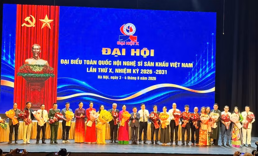 ban-chap-hanh.jpg