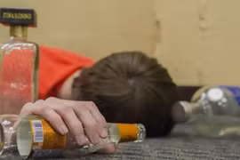 Uống rượu Mao Đài “xách tay”, người đàn ông 35 tuổi ở Hà Nội ngộ độc nguy kịch