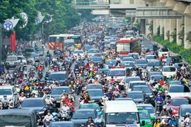 Hà Nội đặt mục tiêu giảm 5% lượng tiêu thụ xăng, dầu trong giao thông vận tải đến năm 2030
