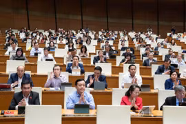 Cho phép người bị tạm giữ, tạm giam được nhận quà bao gồm cả tiền và hiện vật thiết yếu