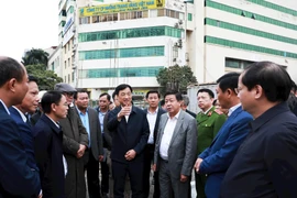 Bí thư Thành ủy Nguyễn Duy Ngọc thị sát dự án đường Vành đai 1, Vành đai 2,5, Công viên Chu Văn An…