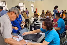 Người nhận lương hưu, trợ cấp bảo hiểm xã hội cần lưu ý: Rà soát lại giấy ủy quyền, chứng thực chữ ký