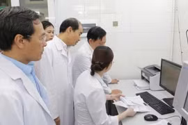 Đến 15-10-2026, đảm bảo mỗi người dân Hà Nội có một Sổ sức khỏe điện tử trên VNeID