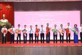 Hà Nội luân chuyển, điều động hơn 20 Bí thư Đảng ủy xã, phường và các Ban Quản lý