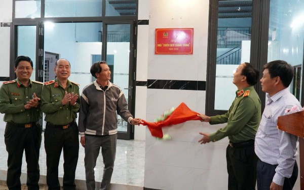 Lực lượng Công an hoàn thành xuất sắc 'Chiến dịch Quang Trung' ảnh 5