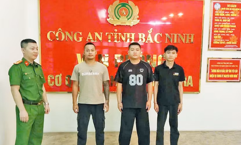 khoi-to-nhom-lua-dao-gia-danh-nu-doanh-nhan.jpg
