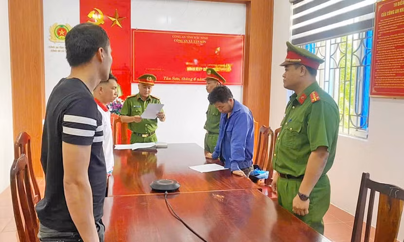bac-ninh-khoi-to-bat-tam-giam-doi-tuong-khai-thac-rung-trai-phep.jpg
