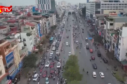 Hà Nội thúc đẩy giao thông công cộng, kiểm soát phát thải đô thị