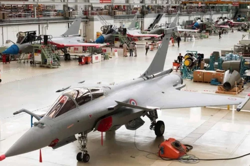 Mỹ tước bỏ đặc quyền thương mại của EU vì chủ nghĩa bảo hộ quốc phòng?