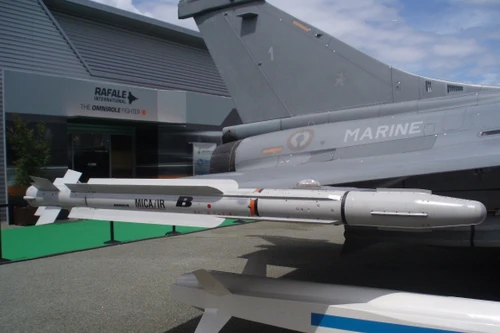 Pháp cạn kiệt tên lửa MICA khi dùng đánh chặn UAV cảm tử Iran