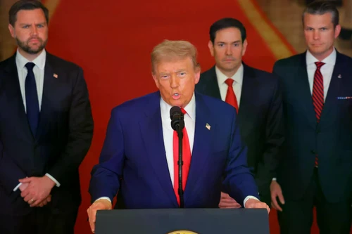 Ông Trump tuyên bố chỉ thỏa thuận nếu Iran đầu hàng