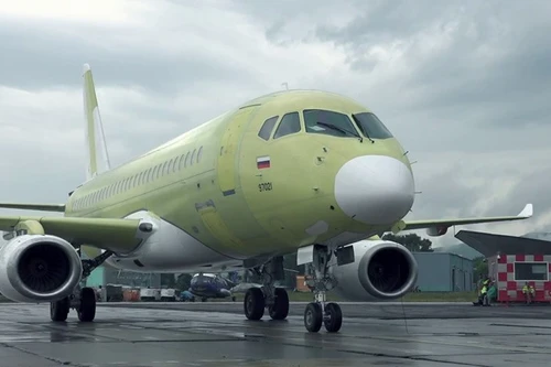 Máy bay SJ-100 sẽ được sản xuất tại Ấn Độ