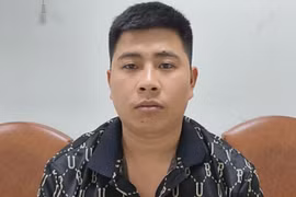 Đối tượng tàng trữ trái phép vũ khí quân dụng 'lộ sáng' vì tình tiết bất ngờ