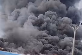 Cháy lớn tại công ty da giày ở Hải Phòng