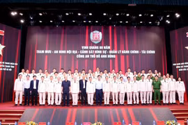 Tự hào và phát huy khát vọng cống hiến, vì Thủ đô bình yên