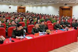 Gắn lý luận với thực tiễn, nâng cao chất lượng đội ngũ cán bộ các cấp