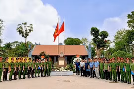 Hoạt động chính trị ý nghĩa của Công an phường Phú Lương